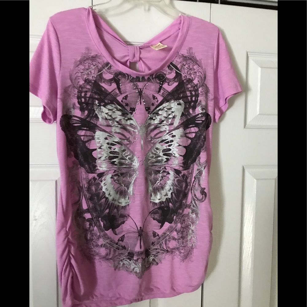 Juniors XL 16-18  t-shirt